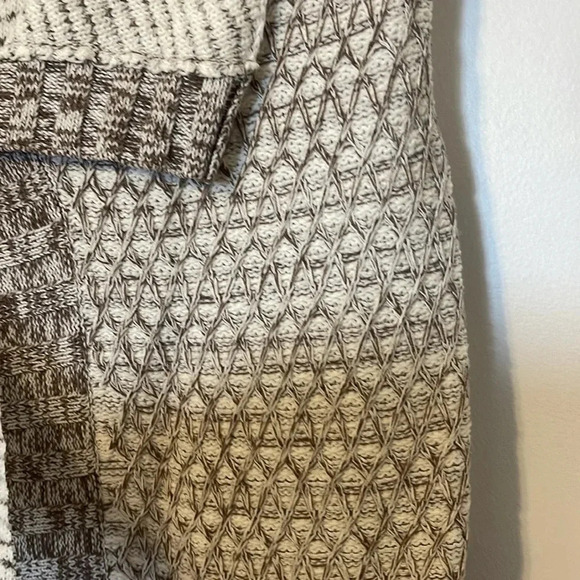 Chico’s Cream and Beige Tan Sweater Vest -Size 2 - Picture 7 of 11